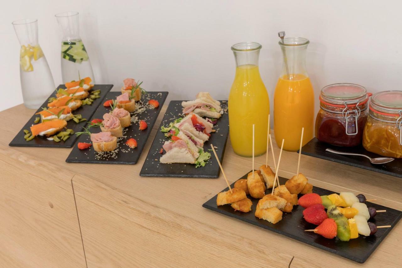 艾龙公园hm酒店 帕尔马海滩 外观 照片 A selection of tapas